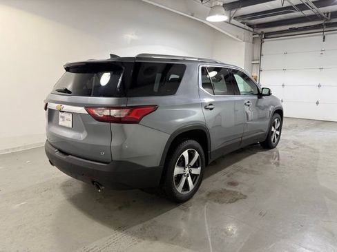 Used 2018 Chevrolet Traverse LT image 6