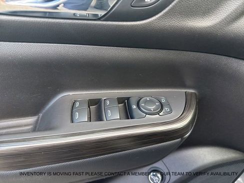 Used 2019 GMC Acadia SLT image 14