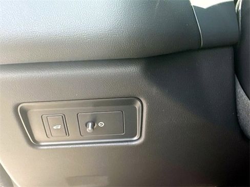 New 2026 Jaguar F-PACE R-Dynamic S image 27