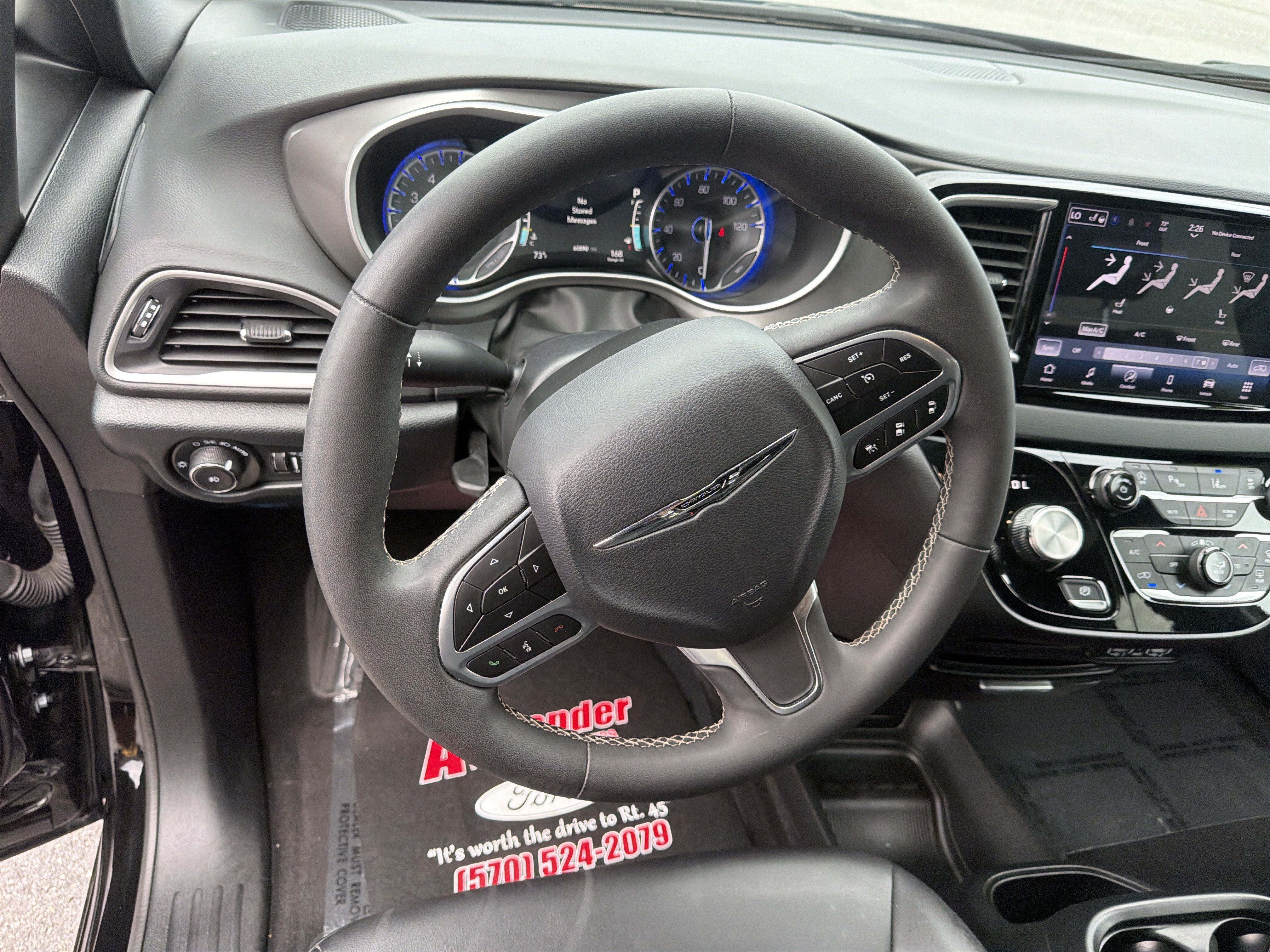 Used 2025 Chrysler Pacifica Select FWD image 18