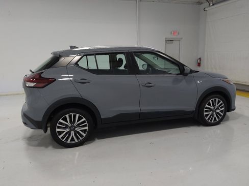Used 2023 Nissan Kicks SV FWD image 10