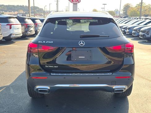 Used 2025 Mercedes-Benz GLA 250 image 4