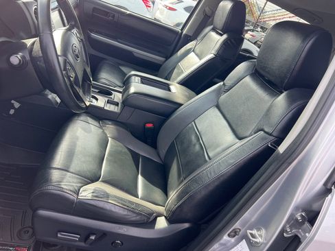 Used 2018 Toyota Tundra Limited w/ Limited Premium Package image 13