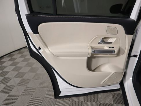 New 2026 Mercedes-Benz GLB 250 image 28