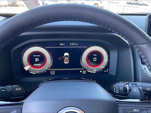 Certified 2025 Nissan Rogue Platinum w/ Platinum Premium Package image 18