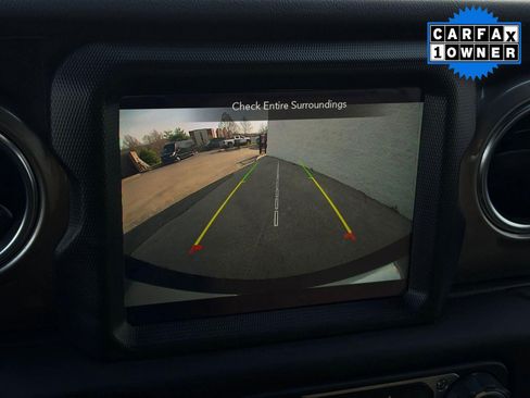 Used 2021 Jeep Wrangler Unlimited Sahara image 29