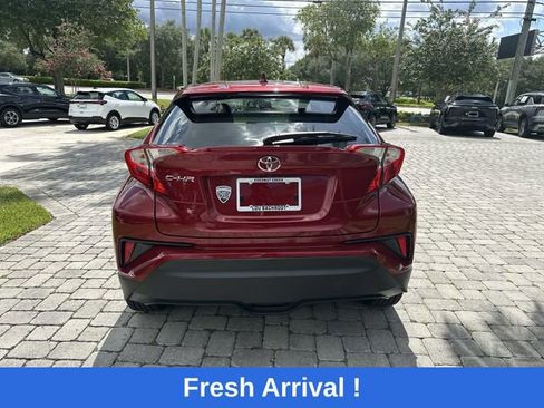 Used 2019 Toyota C-HR LE FWD image 33