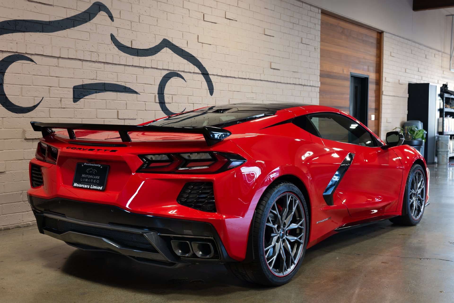 Used 2025 Chevrolet Corvette Stingray Premium Cpe w/ Z51 Performance Package RWD image 5