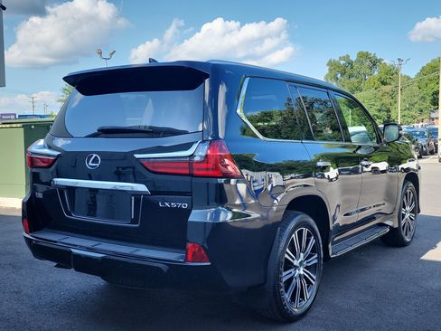 Used 2018 Lexus LX 570 4WD w/ Luxury Package image 5