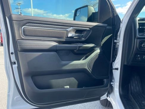 New 2026 RAM 1500 4x4 Crew Cab image 10