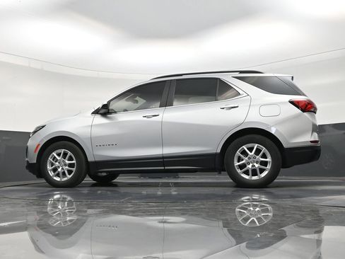 Used 2022 Chevrolet Equinox LT FWD image 22