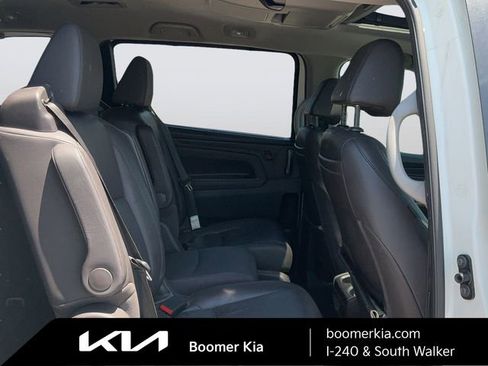 Used 2018 Honda Odyssey EX-L image 12