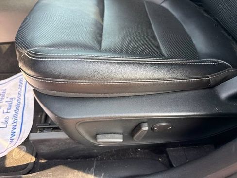 Used 2020 Ford Escape Titanium AWD/4WD image 14