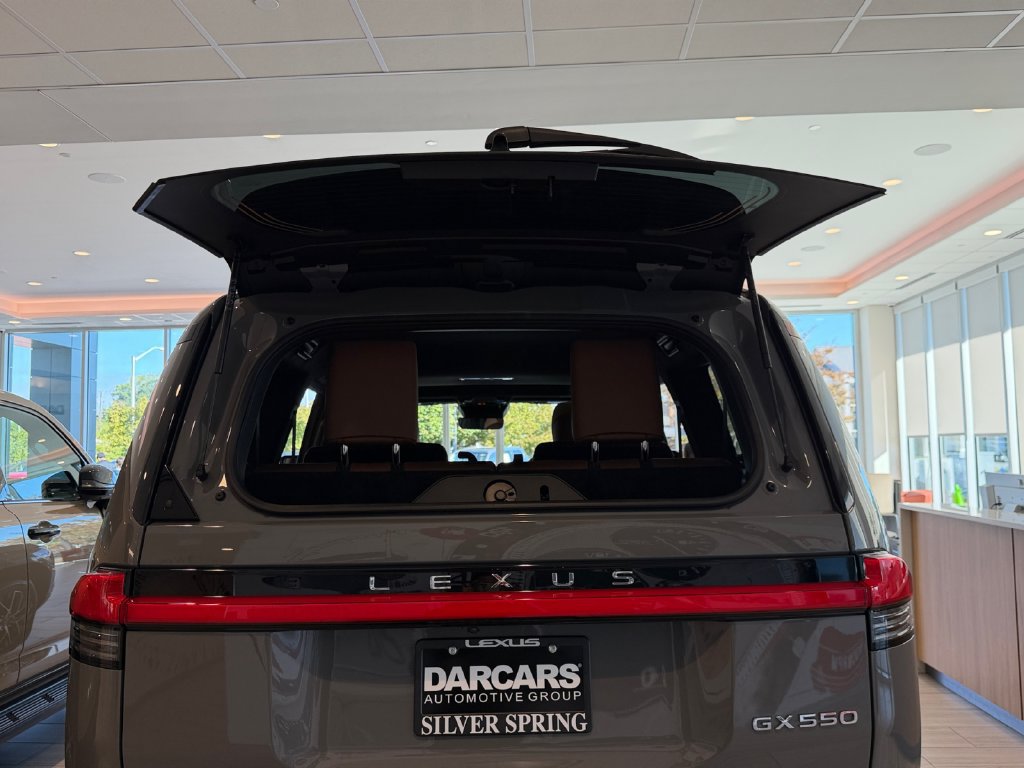 Certified 2025 Lexus GX 550 AWD/4WD image 32