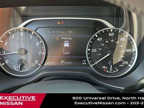 Certified 2024 Nissan Titan SV w/ SV Convenience Package image 16