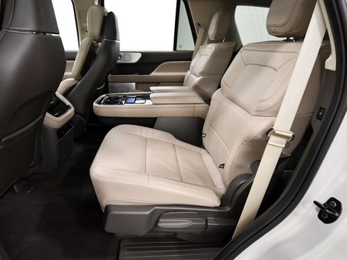 Used 2023 Lincoln Navigator Reserve w/ Equipment Group 201A AWD/4WD image 14