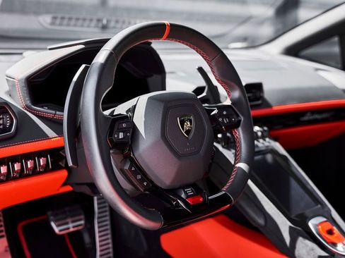 Used 2023 Lamborghini Huracan Tecnica RWD image 43