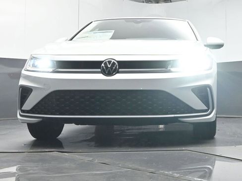 New 2026 Volkswagen Jetta SE image 31