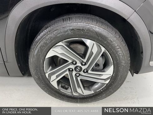 Used 2023 Hyundai Santa Fe SE image 10