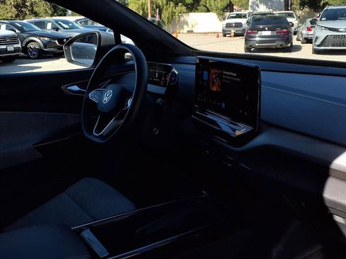 Certified 2023 Volkswagen ID.4 Pro image 24