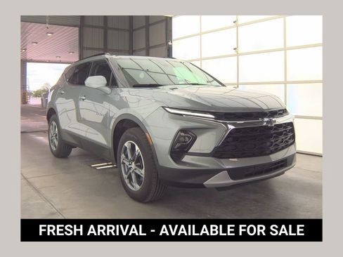 Used 2024 Chevrolet Blazer LT w/ Convenience Package FWD image 1