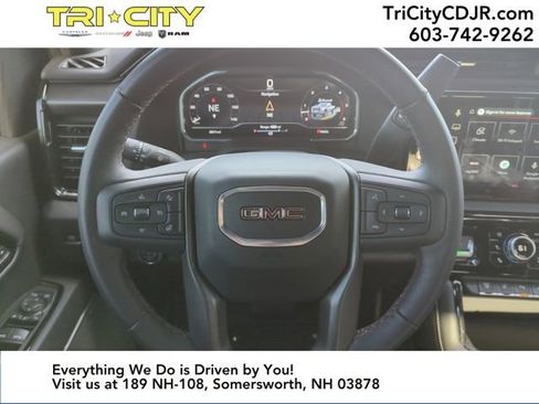 Used 2025 GMC Sierra 2500 AT4X image 19