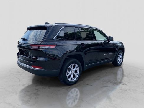 Certified 2022 Jeep Grand Cherokee Limited AWD/4WD image 10