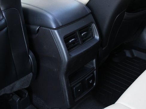 Used 2017 Ford Edge SEL w/ Equipment Group 201A image 23