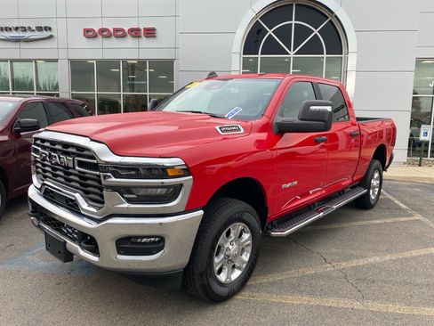 Used 2026 RAM 2500 Big Horn AWD/4WD image 1