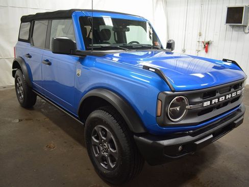 Used 2023 Ford Bronco Big Bend image 4