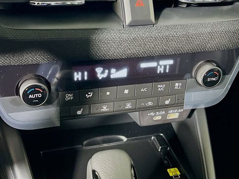New 2026 Subaru Outback Limited AWD/4WD image 11