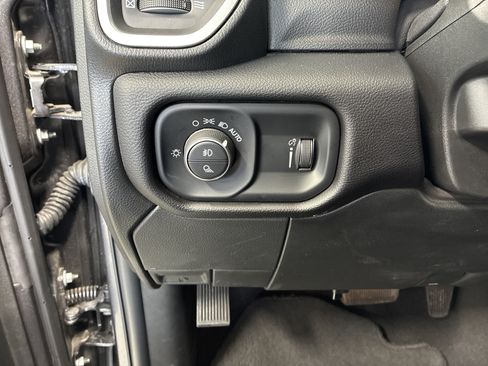 Used 2025 RAM 2500 Big Horn AWD/4WD image 20