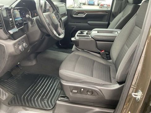 Used 2023 Chevrolet Silverado 1500 LT image 29