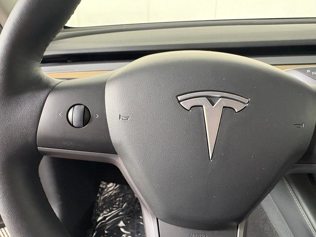 Used 2022 Tesla Model 3 Long Range AWD/4WD image 22