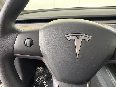 Used 2022 Tesla Model 3 Long Range AWD/4WD image 22