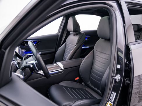 Used 2023 Mercedes-Benz C 300 4MATIC Sedan image 16