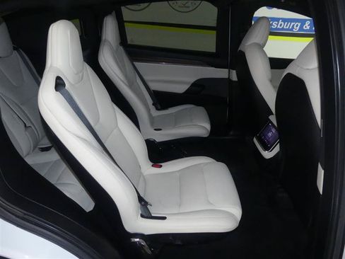 Used 2022 Tesla Model X AWD/4WD image 21