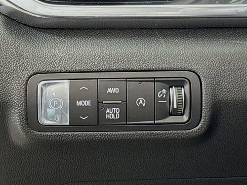 New 2026 GMC Terrain Denali w/ LPO, Black Badging Package image 10