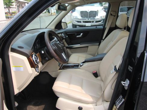 Used 2013 Mercedes-Benz GLK 350 2WD image 9