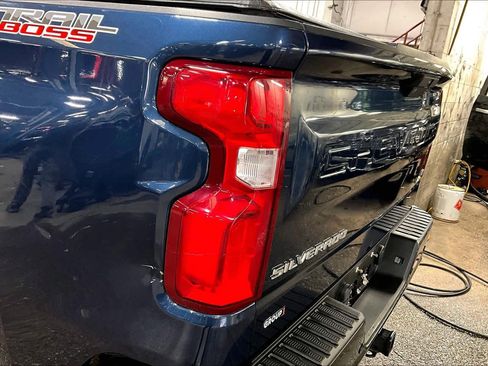 Used 2019 Chevrolet Silverado 1500 LT Trail Boss image 26