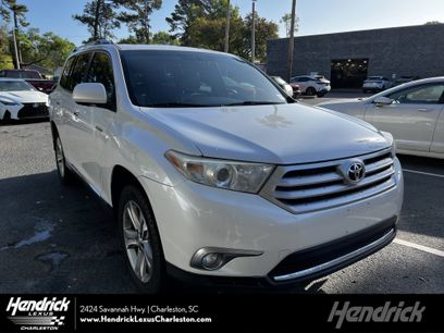 Used 2011 Toyota Highlander Limited w/ Tow Pkg