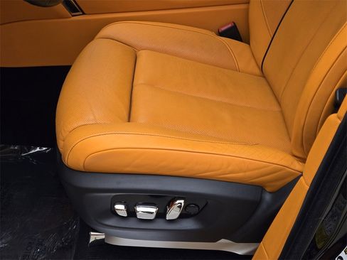 Certified 2022 Rolls-Royce Cullinan w/ Dark Exterior Package image 36