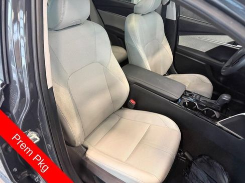 Used 2025 Toyota Camry XLE w/ Premium Package FWD image 10