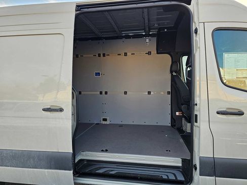 New 2026 Mercedes-Benz Sprinter 2500 image 12