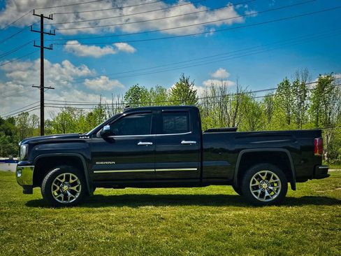 Used 2018 GMC Sierra 1500 SLT AWD/4WD image 8