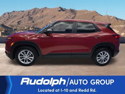 Used 2026 Chevrolet TrailBlazer LS FWD image 2