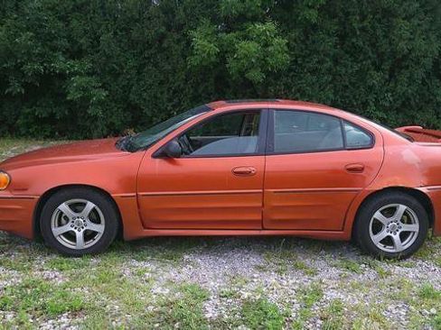 Used 2004 Pontiac Grand Am GT FWD image 9