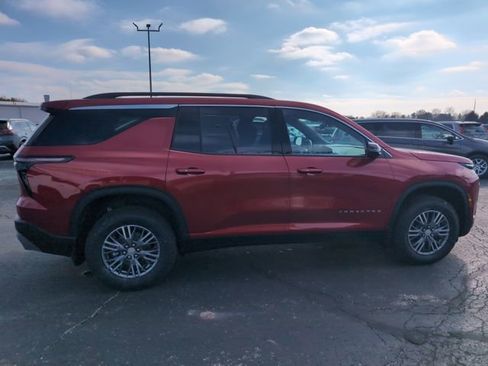 New 2026 Chevrolet Traverse LT w/ Driver Confidence Package image 8