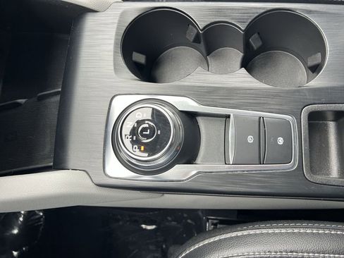 Used 2025 Ford Escape SE w/ PHEV Premium Package FWD image 22