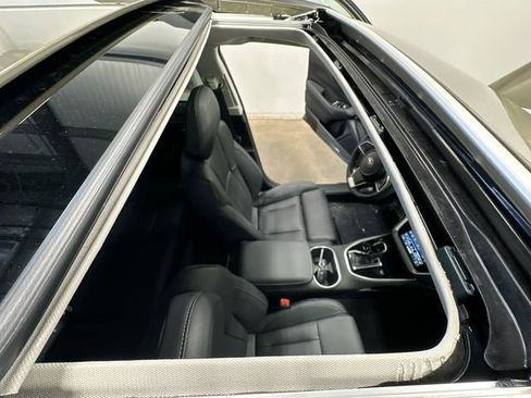 Certified 2025 Subaru Outback Touring XT image 6